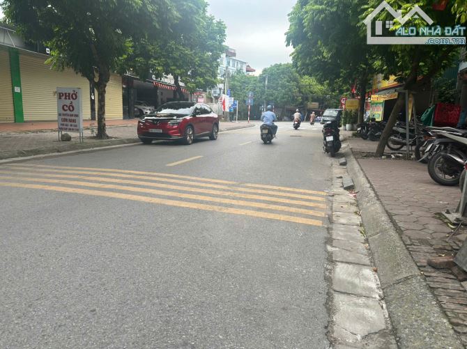 Bán đất Vũ Xuân Thiều, Long Biên 50m2, mt 4.1m, lô góc, ô tô vào, 20m ra mặt phố, 9.5 tỷ - 1