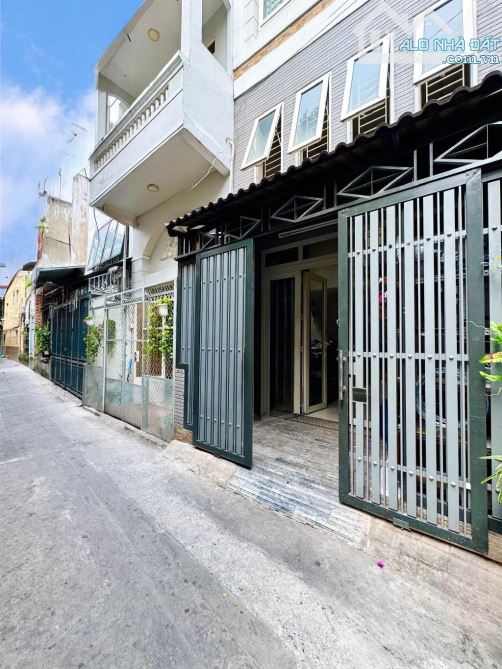 Nhà TT Quận 3 Lê Văn Sỹ, 46m2 nở hậu, 5 tầng, chỉ hơn 7 tỷ (20253453C37) - 1