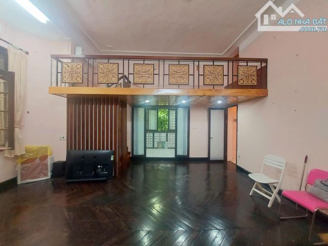 chủ cho thuê căn hộ tập thể 70m2, tầng 2 phố Quán Thánh, Ba Đình - 1