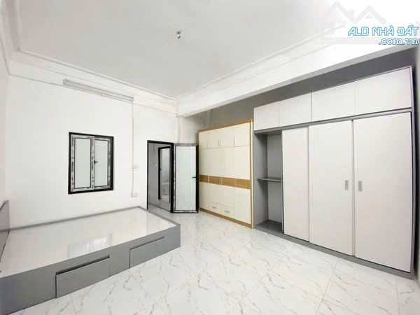 Cho thuê nhà riêng ngõ 163 phố Tôn Đức Thắng, Hàng Bột, Đống Đa. DT 55m x 2 tầng, giá 9tr - 1