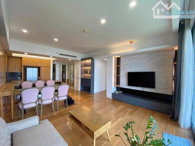 Bán CHCC 3PN-2WC 105m2 tòa Golden Park 2 Phạm Văn Bạch, tầng cao căn góc,Đông Nam siêu đẹp - 1