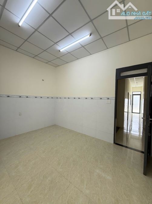 SIÊU HIẾM! Nhà 2 Tầng BTCT – Đường 6m – KD Đỉnh – Giáp Tân Phú – Chỉ Nhỉnh 6 Tỷ - 12