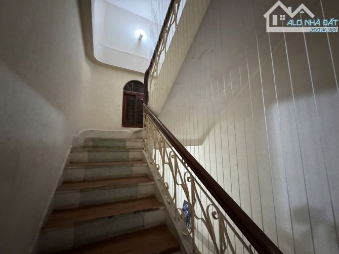 TÔN THẤT TÙNG-ĐỐNG ĐA-NHÀ PHÂN LÔ-3 THOÁNG-4 TẦNG 4 NGỦ-60M RA Ô TÔ TRÁNH-9.95 TỶ - 12