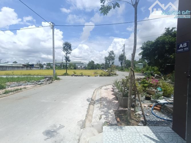 MẶT TIỀN ĐƯỜNG NỘI BỘ 6M THÔNG TỨ TUNG CÁCH ĐƯỜNG DT 835D CHỈ 50M - 12