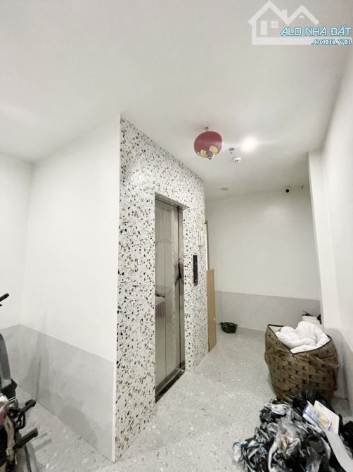 CẦU GIẤY 61/65M², 6 TẦNG, MT 4M, 22.5 TỶ – Ô TÔ ĐỖ CỬA – DÒNG TIỀN ỔN ĐỊNH – THANG MÁY - 12