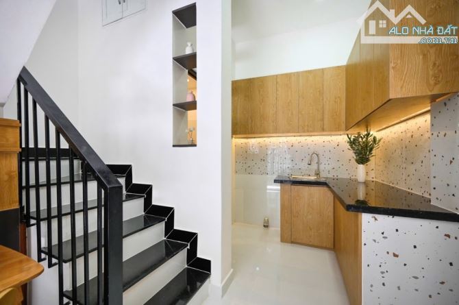 Nhỉnh 2 tỷ nhà SHR Quận Gò Vấp hẻm thông full nội thất mới đẹp Đs3 Phường 9 - 12