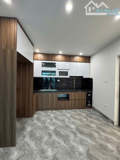 168 Kim Giang, oto tránh ngõ kdoanh thông, lô góc, 55m2 x 7 tầng thang máy. Giá 19 tỷ