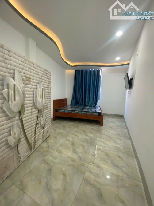 Bán nhà mặt đường Ngô Đến. Đường rộng 10m, Cách biển 1km, dt 80m giá 6ty500  triệu TL - 16