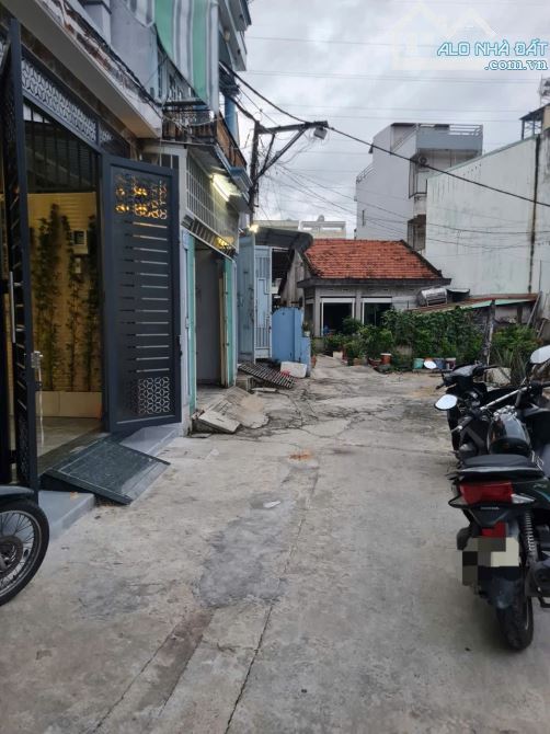 Bán nhà 1 xẹt Thới An 04, đường rộng 5m, (4x15,5) đúc trệt, 2 lầu, 4PN,  Q12 - 17