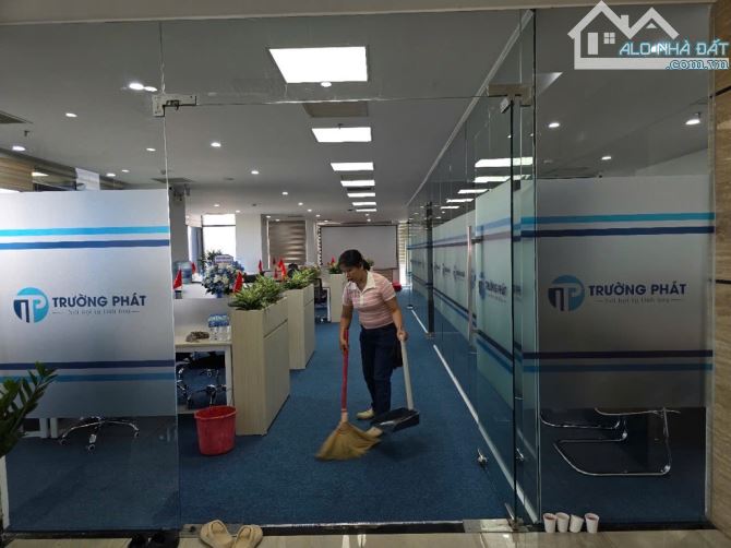 SIÊU PHẨM TOÀ VĂN PHÒNG 13 TẦNG ( 1 TẦNG HẦM + 12 TẦNG NỔI) NGAY NGÃ TƯ NGUYỄN HỮU THỌ - 18