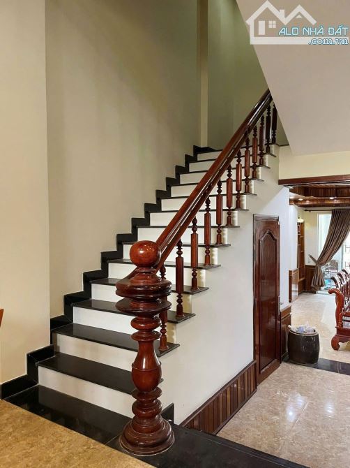 Nhà 5 Tầng Mặt Tiền kinh doanh đường Phạm Văn Đồng hiện đang kinh doanh tốt - 20