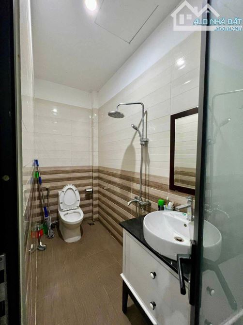 Nhà 2 Tầng Kiên Cố Đường 7m5 View Công Viên Cần Giuộc - 4
