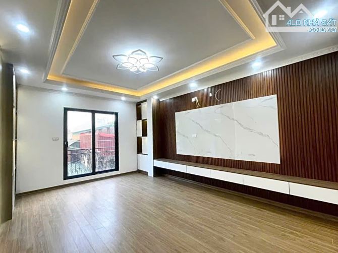 BÁN NHÀ PHÂN LÔ NGỌC HỒI – Ô TÔ NGỦ TRONG NHÀ – 60M2 THANG MÁY - 2