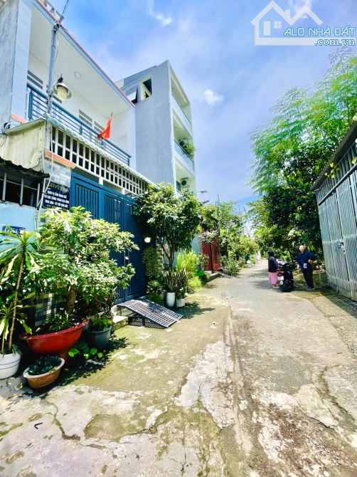 💁‍♂️ Bán nhà 2 tầng 100mv(6.6*15) - Hoàn công đủ. Căn góc, 2 mặt hẻm xe hơi, Hẻm xe hơi. - 2