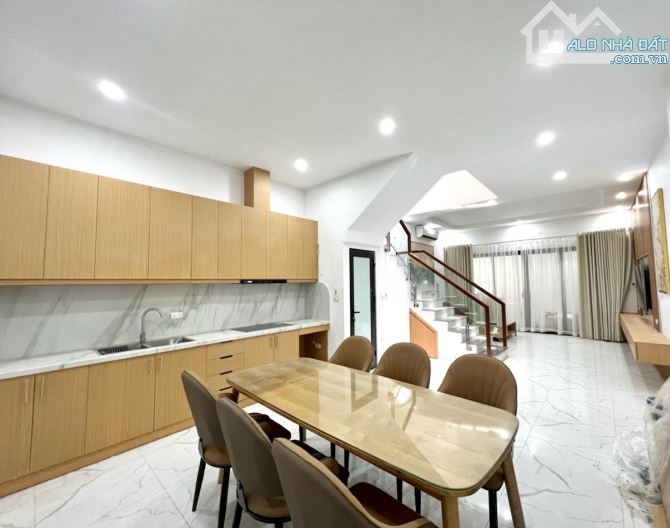 Bán Nhà Xây Mới Trung Tâm Ba Đình DT 58m2 3 Tầng Full Nội Thất Giá Đầu Tư Nhỉnh 8Tỷ - 2