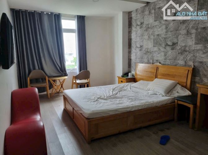 cần bán gấp toà nhà 18 phòng kd căn hộ dịch vụ khu Trung Sơn - Himlam - 2