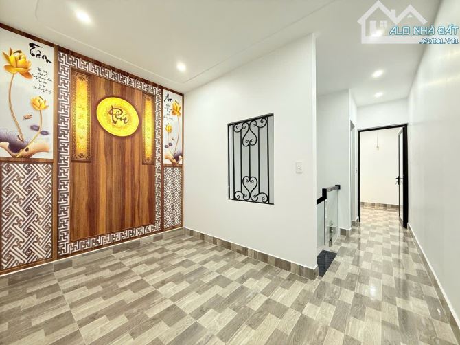 Căn nhà vừa hoàn thiện đẹp long lanh tại Miếu hai xã chỉ việc về ở - 2