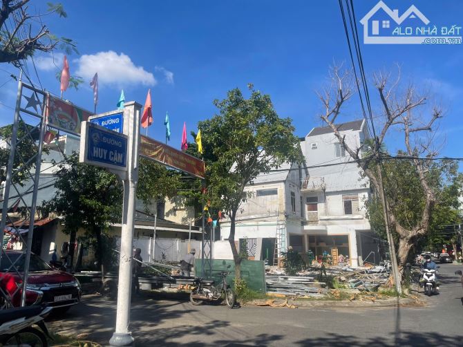 Bán lô góc 2MT Huy Cận - Dương Quảng Hàm Giá 16.5 tỷ 10.7 x 20=212m Hướng Tây - 2