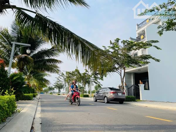 ĐẤT NỀN LONG AN – SỔ ĐỎ TRAO TAY – VỊ TRÍ TRUNG TÂM KẾT NỐI - 2