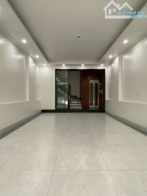 Cho thuê nhà LK Chiến Thắng - Văn Quán. DT 89m2, 5 tầng, full ĐH, Ô tô đỗ cửa - 2