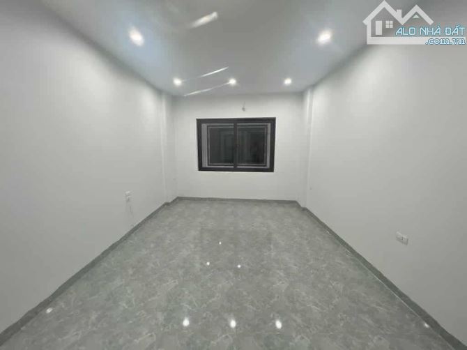 Nhà Mới- Ngõ Thông-Ô Tô Đỗ Cổng-15M Ra Ô Tô Tránh-Tây Mỗ-Nam Từ Liêm: 5 Tầng. Nhỉnh 6 Tỷ - 2