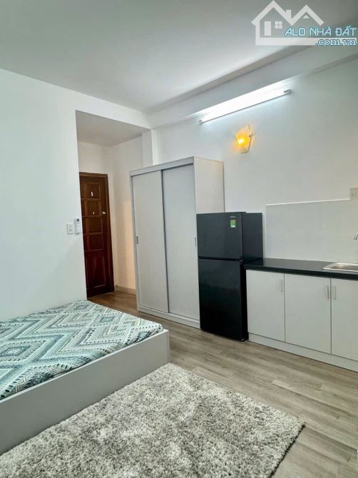 CĂN STUDIO FULL NỘI THẤT BAN CÔNG CỰC XINH MÀ GIÁ CỰC MỀM Ở QUẬN 1 - 2