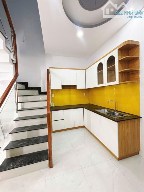 Bán nhà giáp Tên Lửa, 36m2, 3 ty xx. - 2