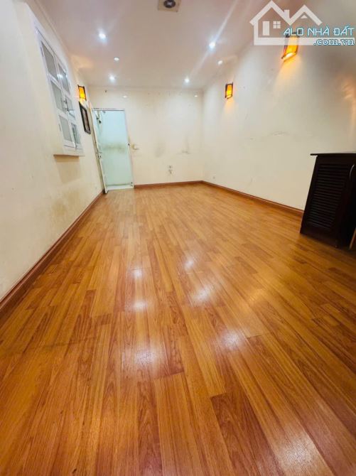 Cho thuê Tập thể khoá 125 Minh Khai, ngõ Hoà Bình 7 diện tích 90m 4 ngủ 2 wc 2 bếp tầng 3 - 2