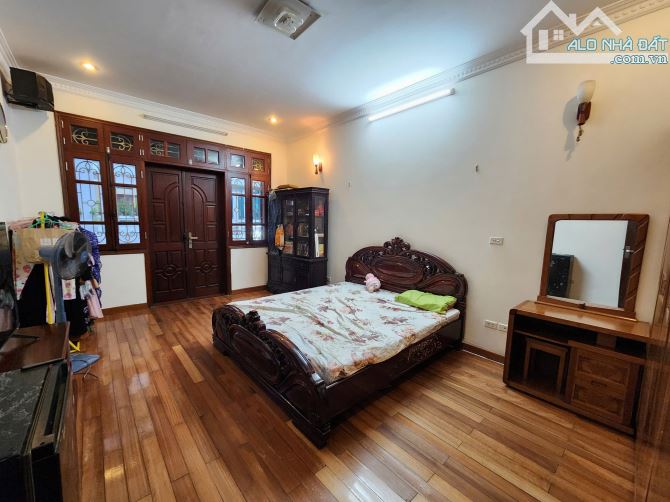 BIỆT THỰ ĐƠN LẬP LÔ GÓC GIÁ TỐT SIÊU HIẾM Ở MỸ ĐÌNH, NAM TỪ LIÊM, DT 143M2, 5T GIÁ 40,5 TỶ - 2