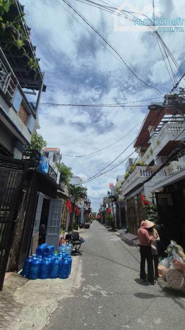 Ai đang cần tìm nhà hẻm 973, Nguyễn Ảnh Thủ Q12 thì tranh thủ nhé, giá rẻ nhất khu vực. - 2