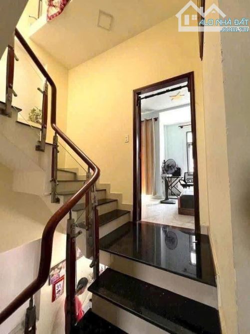 Nhà 4 phòng ngủ / Đường 2 TNP B - Giá 12tr - 2
