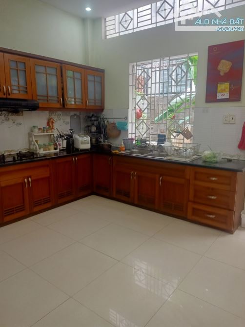 Bán nhà mặt tiền Tạ Quang Bửu, Quận 8 - 120m2, 3 tầng biệt thự mini, kinh doanh giá 23 tỷ - 2