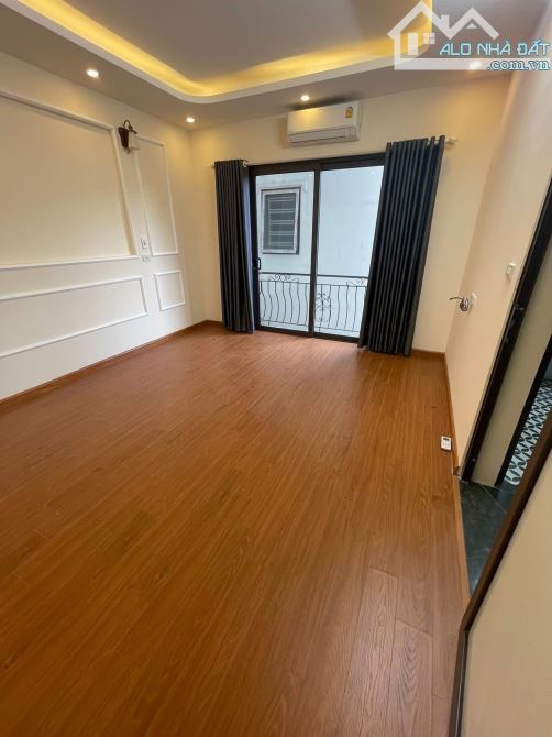 🏡 NHÀ ĐẸP BÁT KHỐI – CỰ KHỐI 30M², 5 TẦNG, 3 NGỦ – 5,6 TỶ - 2