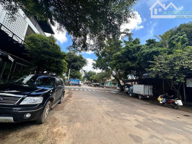 BÁN LÔ ĐẤT ĐẤU GIÁ TÂN PHONG  Mặt đường 24m , không khuyết điểm . - 2