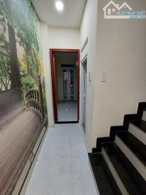 Nhà đẹp 4 tầng , xe hơi cạnh nhà , chủ bán gấp - 2