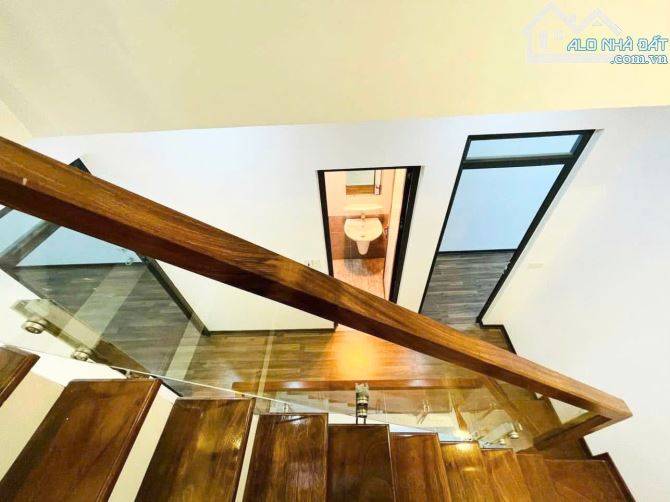 Cực hiếm nhà 4 tầng 44,3m2 đường thông oto đỗ cửa ngay quận ủy Hồng Bàng - 2