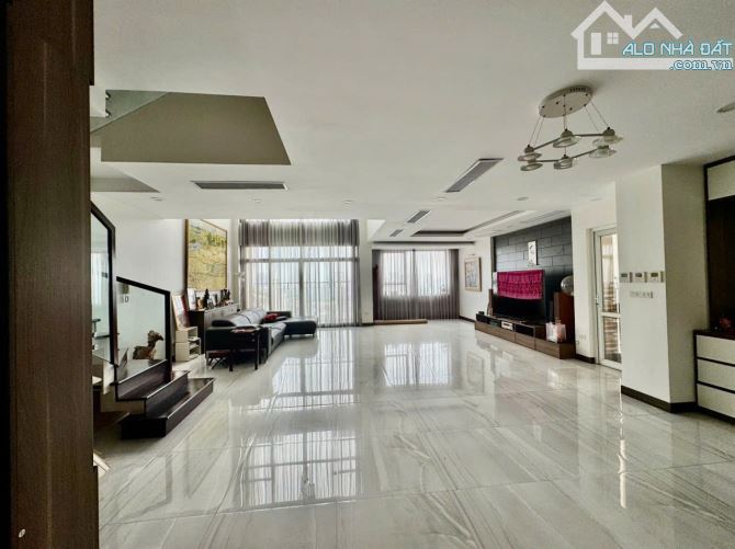 Cho thuê CHCC Duplex Platinum – số 6 Nguyễn Công Hoan full nt giá chỉ 35 triệu - 2