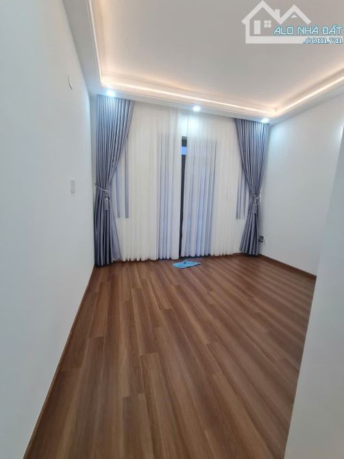 Bán nhà 1 xẹt Thới An 04, đường rộng 5m, (4x15,5) đúc trệt, 2 lầu, 4PN,  Q12 - 2