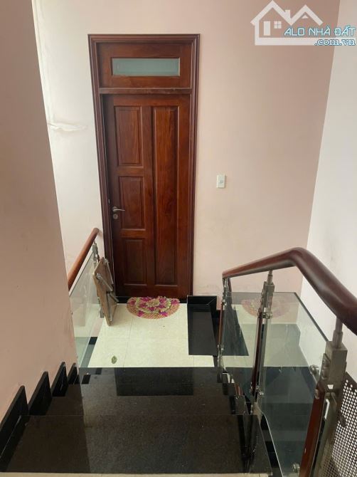 Bán nhà 2 tầng hẻm xe hơi diện tích khủng ngang 10m x30 nở hậu Thị trấn HM chỉ 6tỷ nhỉnh - 2
