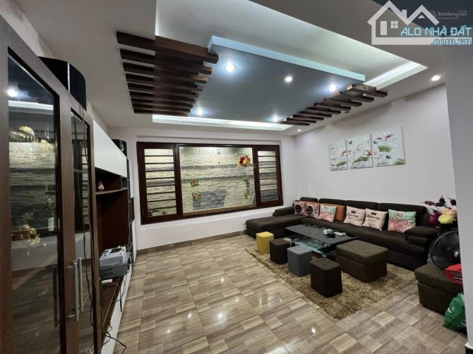 6 tầng thang máy Hồ Tây, ô tô vào nhà, 51m2 MT rộng giá chỉ 14 tỷ - 2