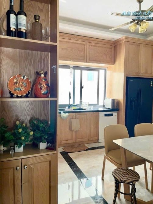 Cần bán nhà đẹp phố Dương Văn Bé,HBT 62M5T giá 11,5 Tỷ - 2