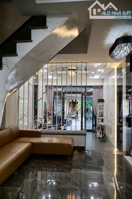 🏡 Bán Gấp Nhà 3 Lầu – Khu Độc Lập, Q. Tân Phú – Giá 9.6 Tỷ - 2
