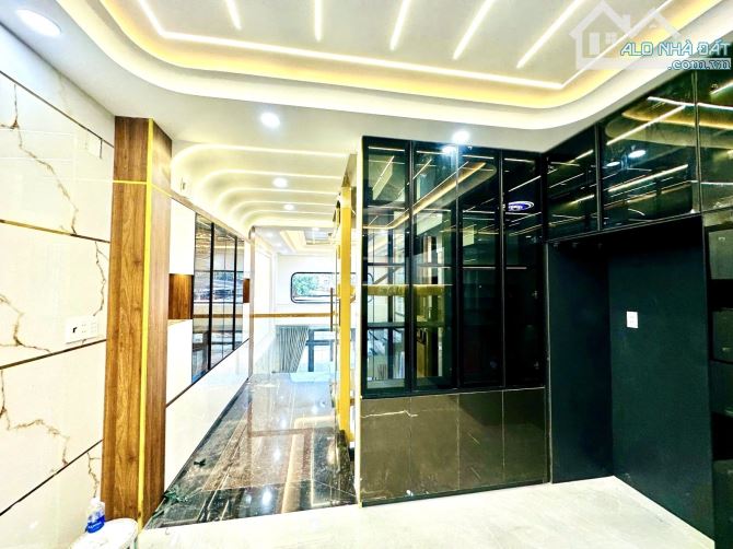 Bán nhà MTKD Phan Xích Long, Q11 dt 4x18, 6 Tầng thang máy giá 14 tỷ 79 tl - 2