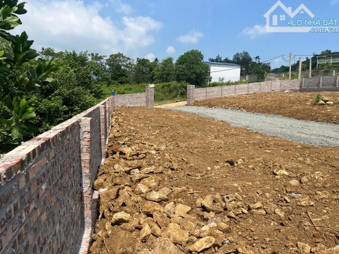 Bán 864m2 đất Đồng Âm, xã Đông Xuân, Quốc Oai (Yên Xuân, Hà Nội) - Lô góc 2 mặt  tiền - 1