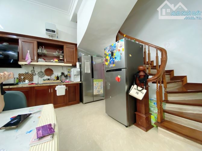 Nhà 4 tầng Dân xây Nguyễn Văn Hưởng, vỉa hè ô tô tránh, kinh doanh, 55m, MT 5m nhỉnh 15 tỷ - 2