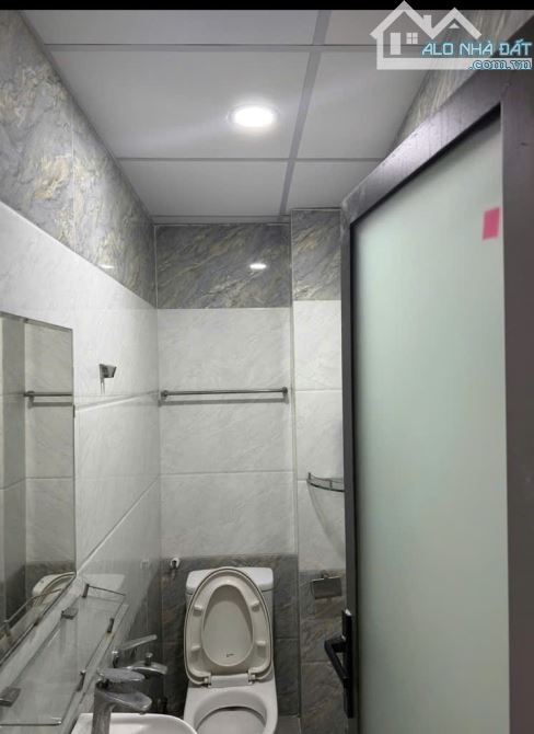 CHỈ BÁN CHO NGƯỜI SG, NHÀ NGUYỄN GIA TRÍ, 52M2, NHÀ MỚI LUNG LINH, HẺM ĐẸP MIỄN BÀN, CHỈ 8 - 2