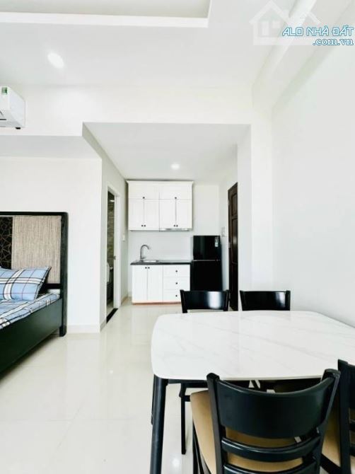 CHDV ngay ngã tư hàng xanh, 8 tầng thang máy, có hầm, hơn 200m2 ngang lớn 8.7m, 1000m2 SD. - 2