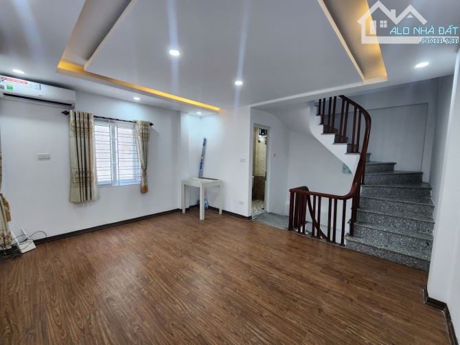 Bán nhà Mỹ Đình, Nam Từ Liêm 31m2x 5 tầng, MT 4,5m, Giá 6,3 tỷ, Cực Hiếm - 2