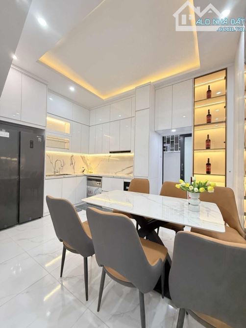 Chỉ hơn 7 tỷ sở hữu ngay nhà phân lô Kim Giang, ô tô tải chạy vòng quanh - 2