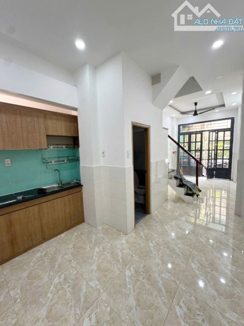 Nhà mới 3 tầng đường Chánh Hưng P9Q8 Giá 4,186 tỷ bớt lộc - 2